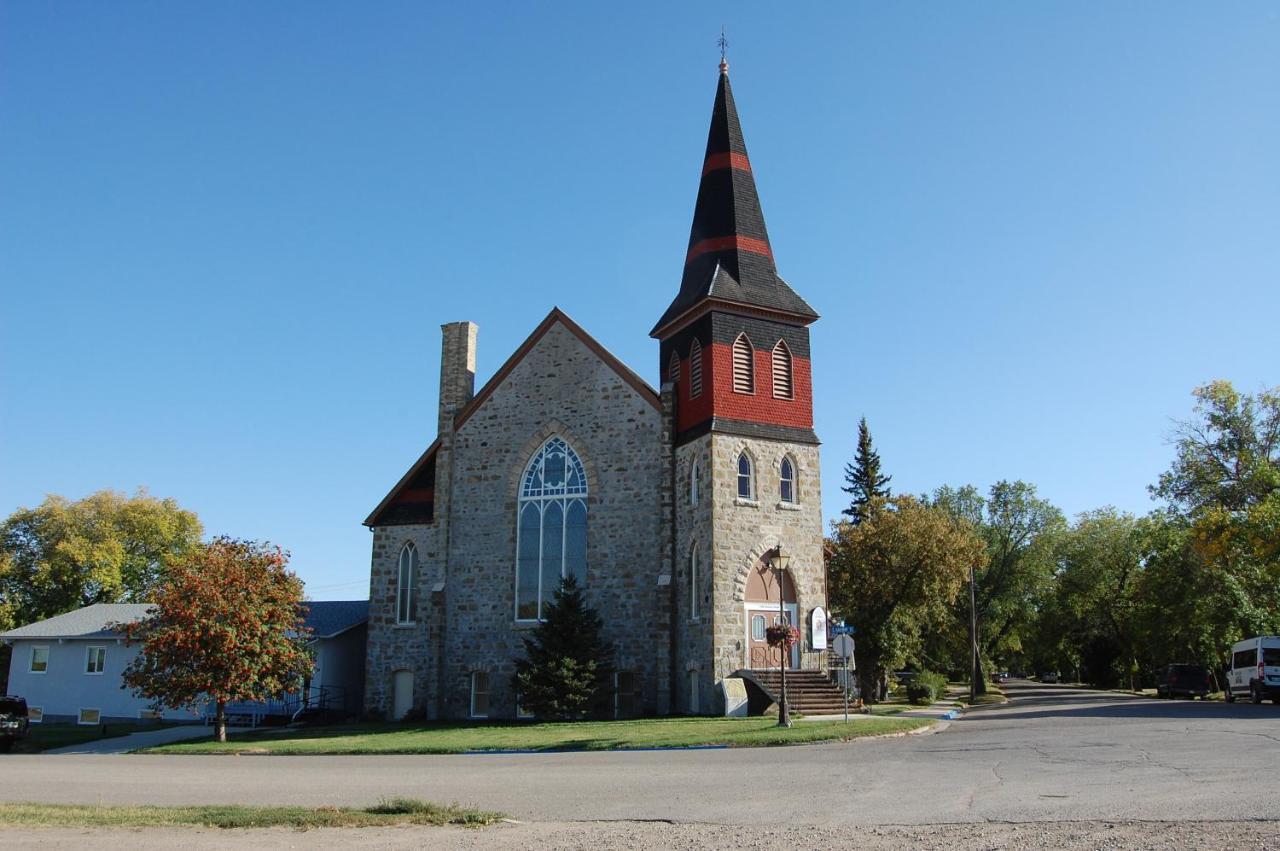 The Home Hotel Boissevain Exterior foto